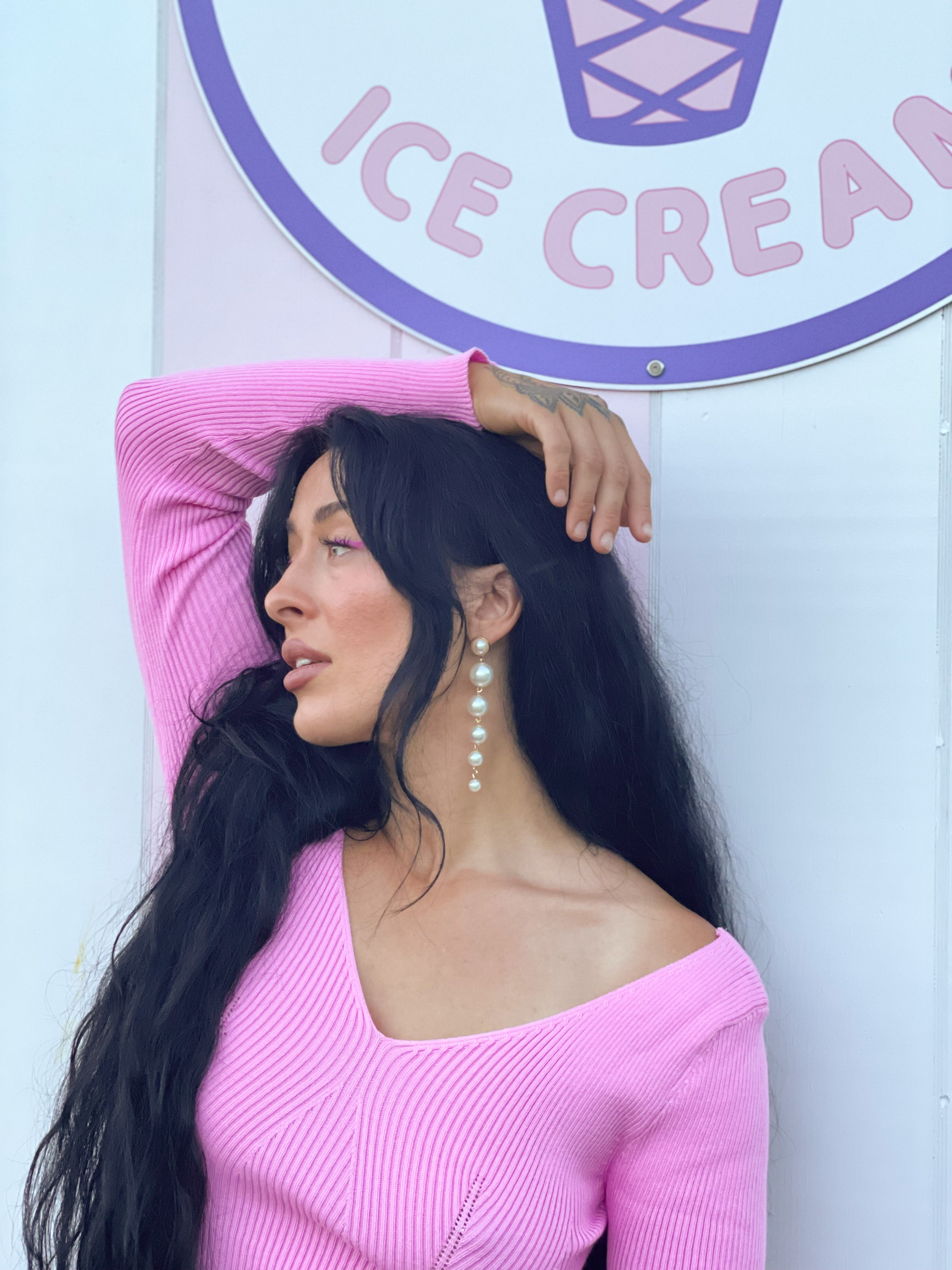 Pin Up Pearl Earrings